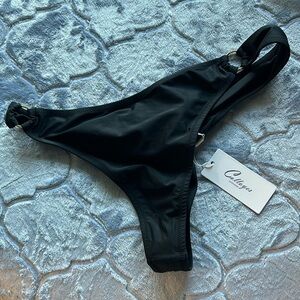 Colloyes XL black bikini bottoms